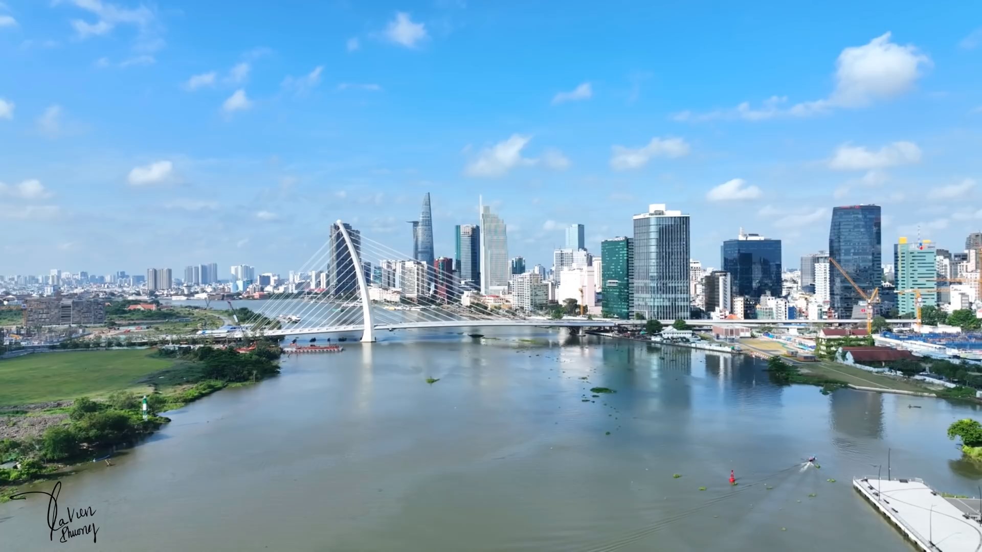 Những tòa nhà chọc trời tuyệt đẹp trong đêm Sài Gòn 1 anh bai viet 3